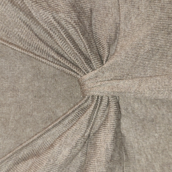 Maternity v-neck Sweater - Picture 3 of 6